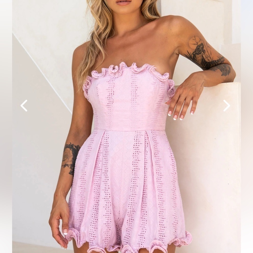 Daphne Debbie Women’s Pink Strapless Romper Frill Trim Size Small Blush Eyelet - Picture 4 of 10
